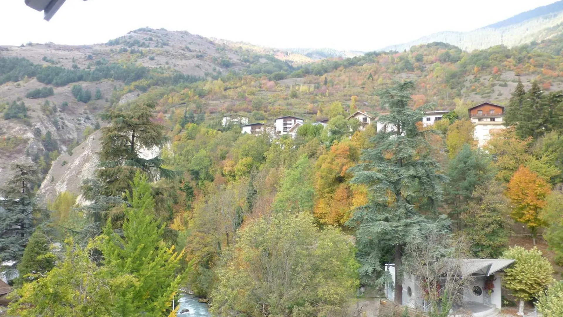 Studio Cosy Proche Centre Thermal Avec Mezzanine Et Wifi - Fr-1-512-95 Brides-les-Bains 0*,  France